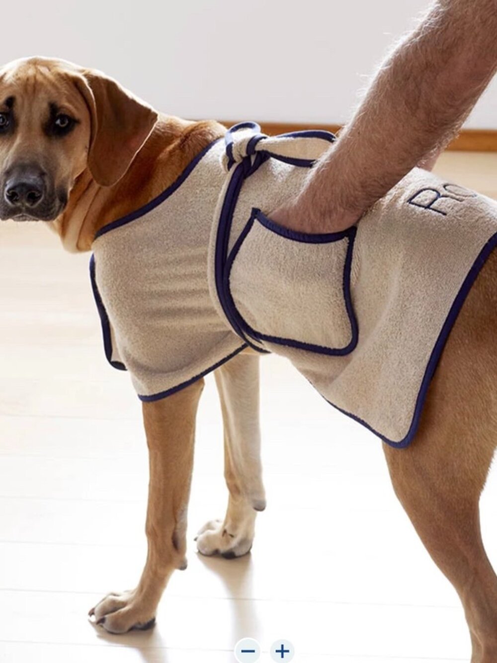NEW Wearable Pet towel Robe Company Terry Cloth Cotton Pockets Velcro